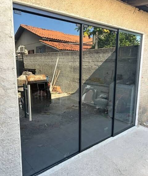 Sacadas e Cortinas de Vidro — Vidraçaria Schumann